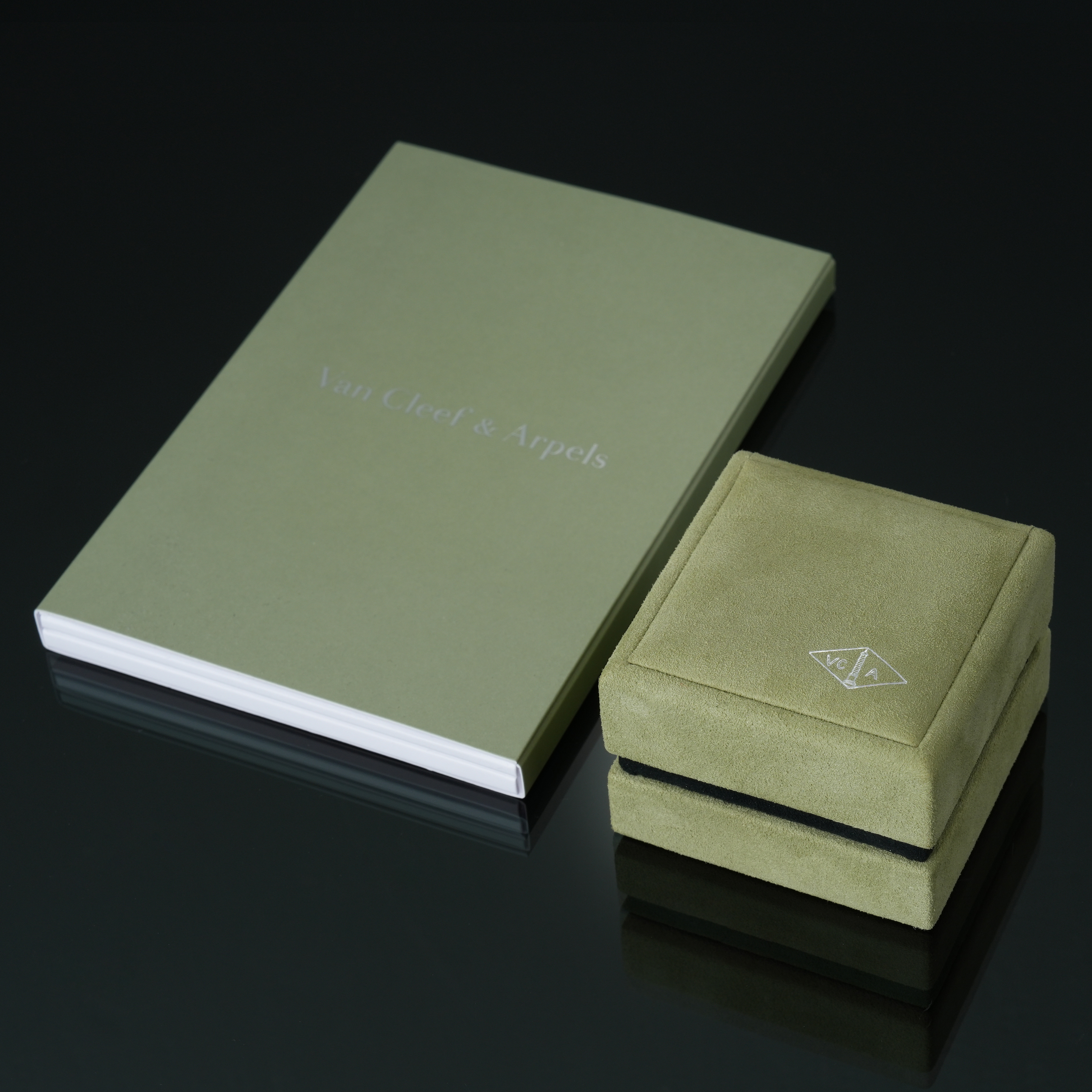Van Cleef & Arpels(USED)반클리프앤아펠 스윗 알함브라 이어링